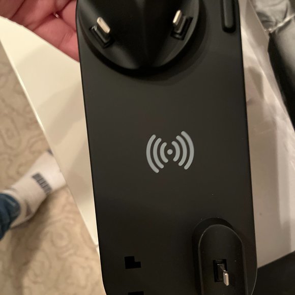 Multi-Function Charging Stand Dock for iPhone Apple Watch and AirPods (new/x) - Picture 7 of 14